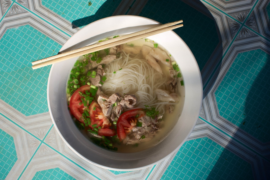 Laos-Lao-Food-Vietnamese-Noodle-Soup-Pho-Phor-Tiger-Trail-Photo-By-Cyril-Eberle