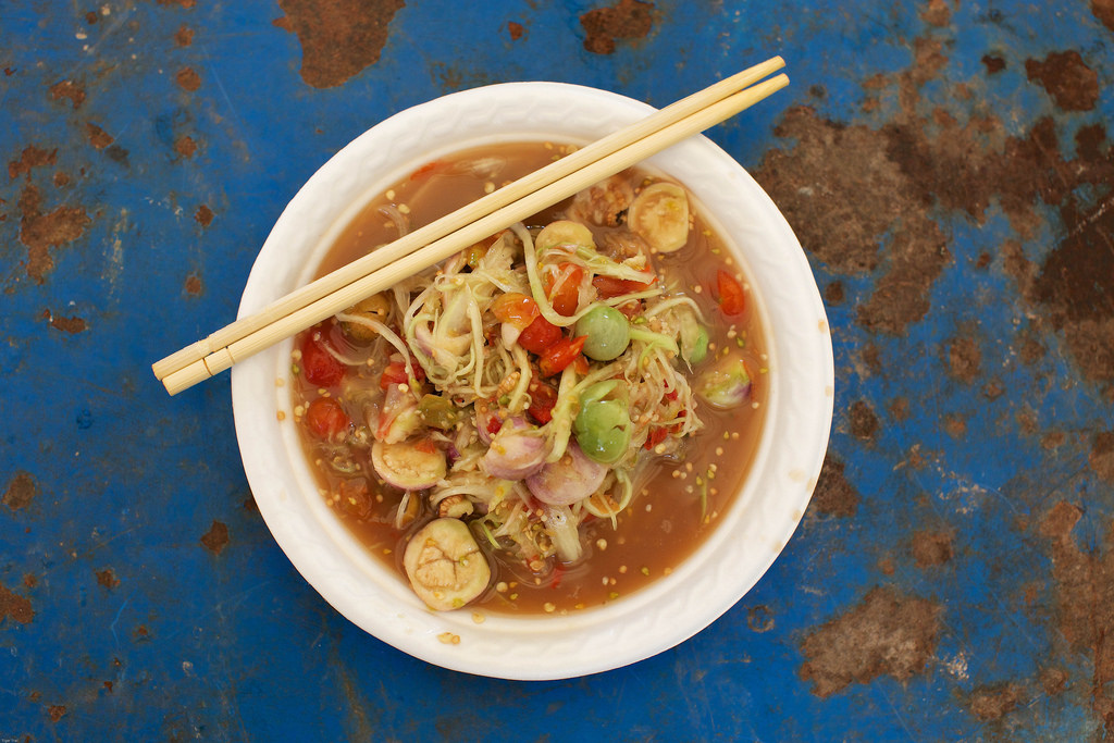 Laos-Luang-Prabang-Lao-Food-Spicy-Papaya-Salad-Tam-Mak-Hoon-Tiger-Trail-Photo-By-Cyril-Eberle