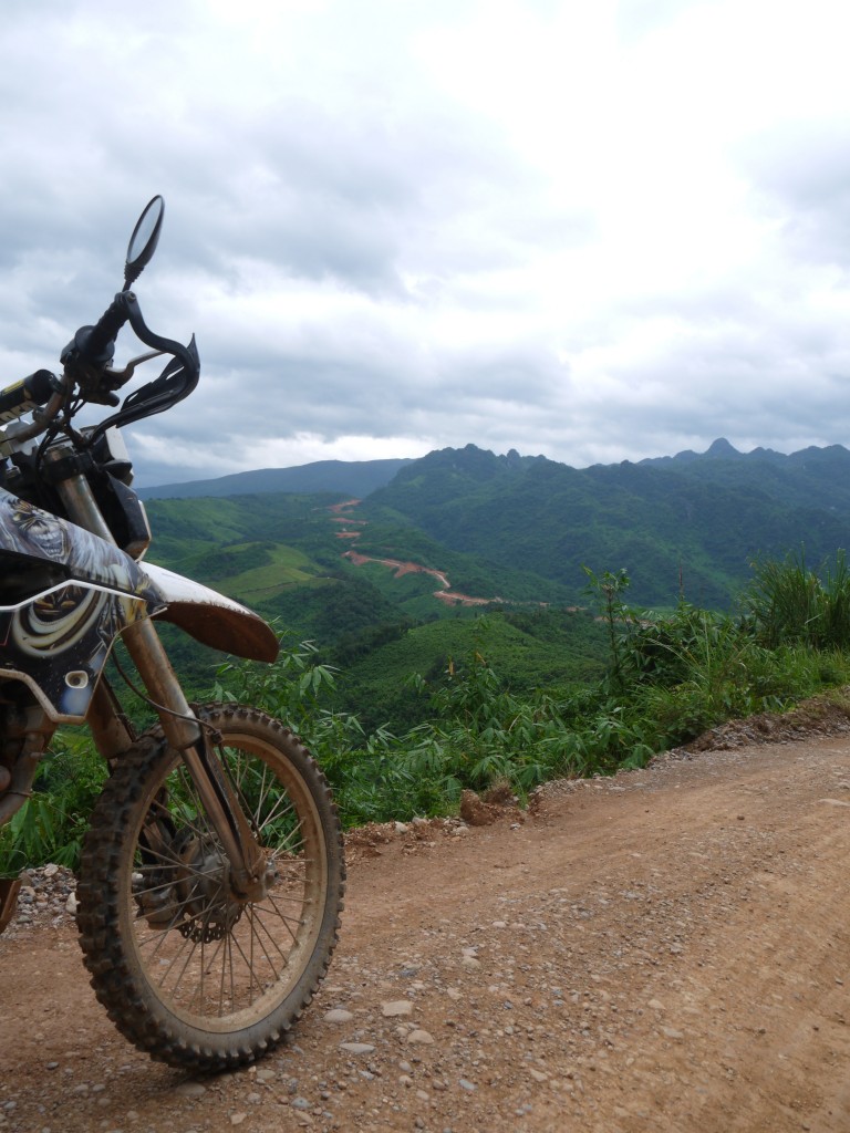 Motolao.com -  Laos Motorcycling Tour Long Cheng